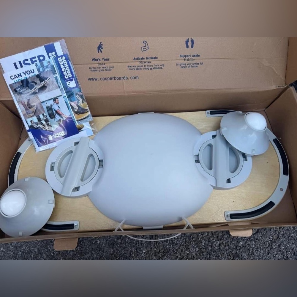 Casper Balance Board with Gray Accents